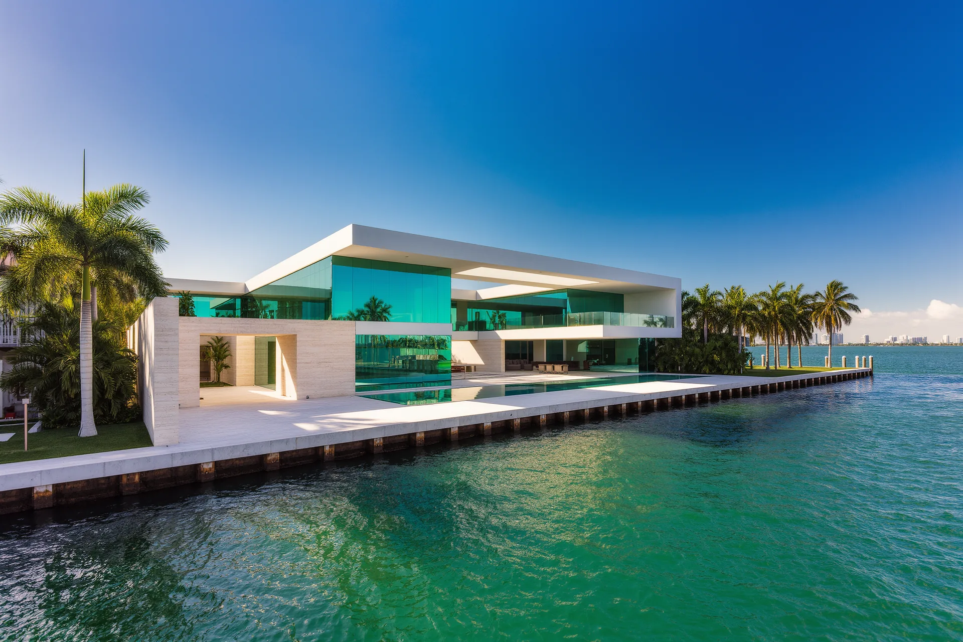 Miami im Vergleich: Warum die Stadt einzigartig unter den Metropolen der USA ist